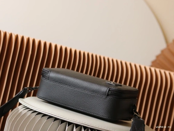 WIS Wearable VUITTON Wallet LOUIS Alpha 0827